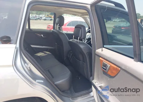 2011 Mercedes-Benz Glk 350 4Matic z USA, uszkodzony, nr VIN WDCGG8HB8BF567114